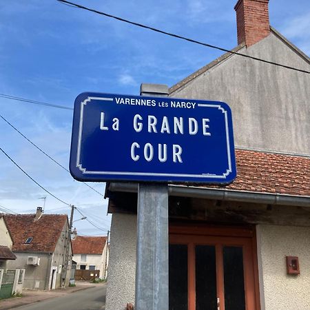 Villa Logis Cote Jardin Varennes-les-Narcy Esterno foto